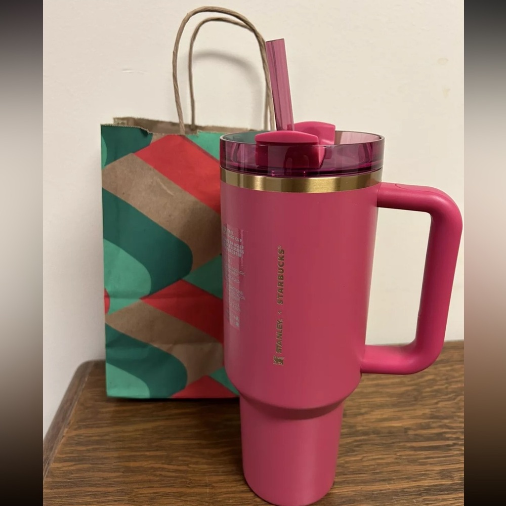 Stanley Starbucks Berry Pink NWT